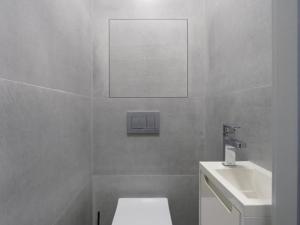 Pronájem bytu 2+kk, Praha - Ruzyně, Ciolkovského, 41 m2