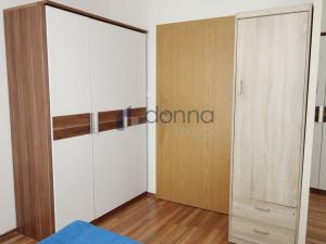 Pronájem bytu 3+kk, Praha, Březenská, 76 m2