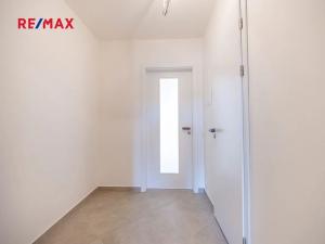 Prodej bytu 1+kk, Praha - Háje, Sochorcova, 31 m2