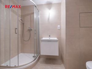 Prodej bytu 1+kk, Praha - Háje, Sochorcova, 31 m2