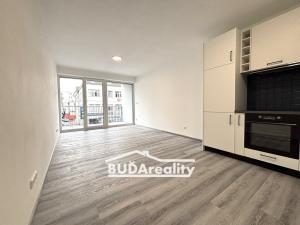 Pronájem bytu 1+kk, Zlín, Kvítková, 40 m2