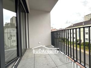 Pronájem bytu 1+kk, Zlín, Kvítková, 40 m2