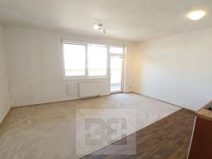 Pronájem bytu 1+kk, Praha - Vysočany, Poděbradská, 39 m2