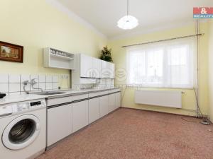 Prodej obchodního prostoru, Kravaře, Náměstí, 180 m2
