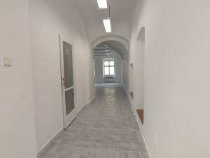 Pronájem obchodního prostoru, Frýdek-Místek, náměstí Svobody, 115 m2
