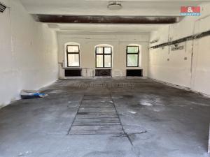 Pronájem garážového stání, Horažďovice, Husovo náměstí, 89 m2
