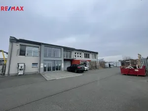 Prodej výrobních prostor, Zlín, 729 m2