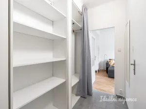 Pronájem bytu 2+kk, Praha - Strašnice, U kombinátu, 46 m2