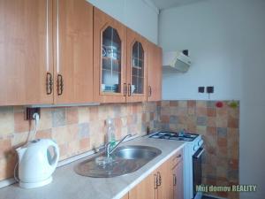 Pronájem bytu 2+1, Praha - Hloubětín, Poděbradská, 58 m2