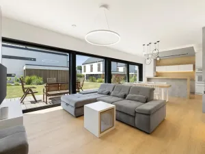 Prodej rodinného domu, Přezletice, Pod Vinoří, 152 m2