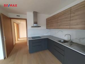 Pronájem bytu 3+kk, Praha - Modřany, Vorařská, 92 m2