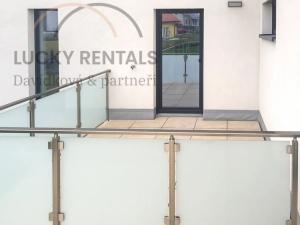 Pronájem bytu 1+kk, Sulice, Dubová, 34 m2