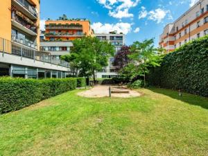 Pronájem bytu 2+kk, Praha - Holešovice, Na Maninách, 55 m2