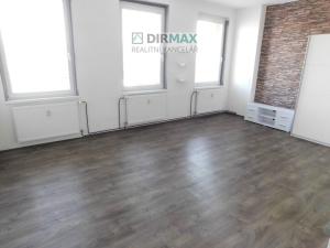 Prodej bytu 1+kk, Plzeň - Litice, Klatovská, 33 m2