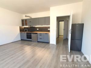 Prodej bytu 1+kk, Pardubice - Pardubičky, Východní, 35 m2