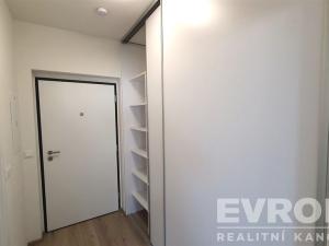Prodej bytu 1+kk, Pardubice - Pardubičky, Východní, 35 m2