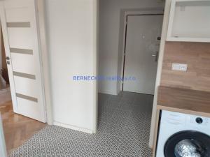 Pronájem bytu 1+1, Hradec Králové, Ladova, 25 m2