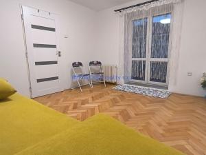 Pronájem bytu 1+1, Hradec Králové, Ladova, 25 m2
