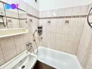 Prodej bytu 3+1, Olomouc, Kmochova, 73 m2
