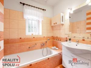 Prodej rodinného domu, Dolní Krupá, 226 m2