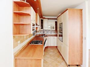 Pronájem bytu 3+kk, Praha, Křivenická, 80 m2