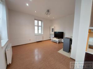 Pronájem bytu 2+1, Krnov - Pod Cvilínem, Opavská, 100 m2