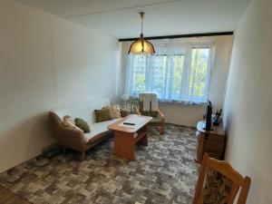 Pronájem bytu 2+kk, Praha - Braník, Novodvorská, 42 m2