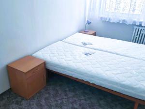 Pronájem bytu 2+kk, Praha - Braník, Novodvorská, 42 m2