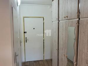 Pronájem bytu 2+kk, Praha - Braník, Novodvorská, 42 m2