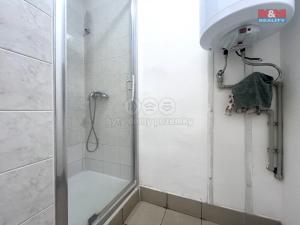 Pronájem obchodního prostoru, Zlín, Štefánikova, 35 m2