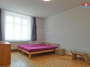 Pronájem bytu 4+1, Čáslav - Čáslav-Nové Město, Husova, 98 m2