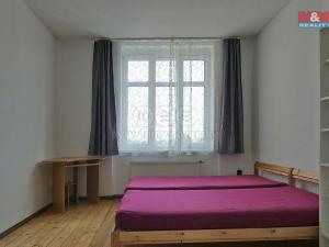 Pronájem bytu 4+1, Čáslav - Čáslav-Nové Město, Husova, 98 m2