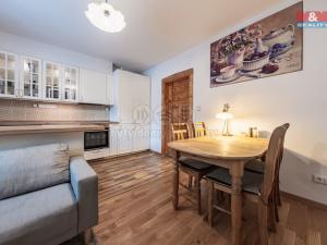 Prodej rodinného domu, Bzová, 173 m2