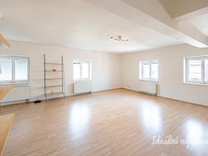 Pronájem bytu 2+kk, Praha - Holešovice, U průhonu, 73 m2