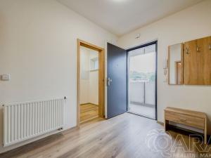 Pronájem bytu 2+kk, Praha, Mezi vodami, 58 m2