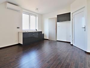 Pronájem bytu 2+kk, Kladno - Kročehlavy, Nad Vápenkami, 39 m2