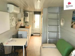 Prodej - jiné, Praha - Hlubočepy, Strakonická, 35 m2