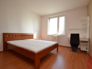 Pronájem bytu 2+kk, Praha - Záběhlice, Ve slatinách, 45 m2