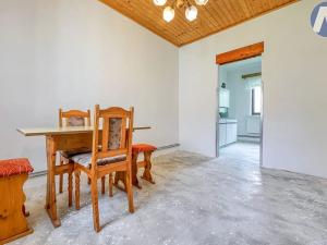 Prodej rodinného domu, Dubenec, 85 m2