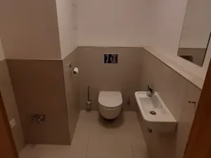 Pronájem bytu 2+kk, Praha - Strašnice, Zvěřinova, 61 m2