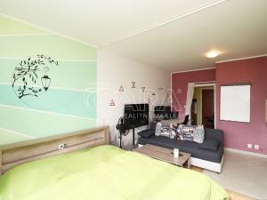 Prodej bytu 1+kk, Praha - Hloubětín, Nademlejnská, 26 m2