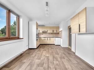 Prodej bytu 3+1, Býchory, 72 m2