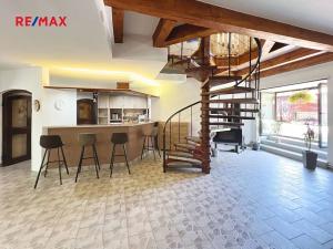 Pronájem atypického bytu, Volary, K. V. Raise, 392 m2