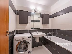 Pronájem bytu 2+kk, Praha - Stodůlky, náměstí Junkových, 62 m2