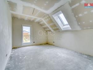 Prodej rodinného domu, Lužany, 144 m2