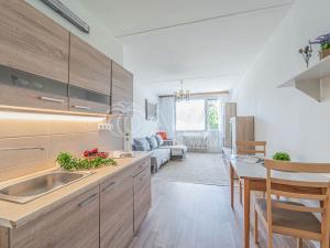 Prodej bytu 2+kk, Kladno - Kročehlavy, Švýcarská, 43 m2