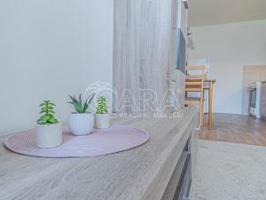 Prodej bytu 2+kk, Kladno - Kročehlavy, Švýcarská, 43 m2