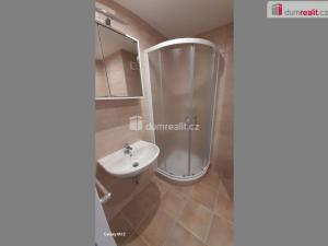 Pronájem bytu 2+kk, Praha - Kobylisy, Mirovická, 43 m2