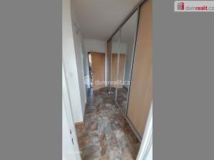 Pronájem bytu 2+kk, Praha - Kobylisy, Mirovická, 43 m2