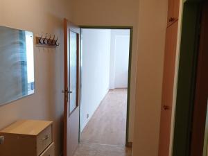 Pronájem bytu 1+kk, Liberec - Liberec VII-Horní Růžodol, Jeronýmova, 35 m2